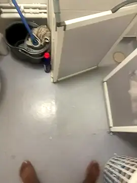 j ratid online show from October 2025 07:47:02 PM