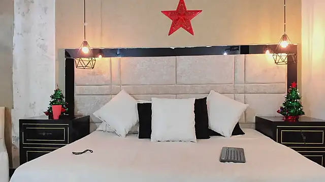 RousseWalker online show from November 2025 12:27:01 PM