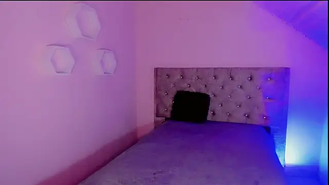 babysomeer online show from November 2025 05:13:02 PM