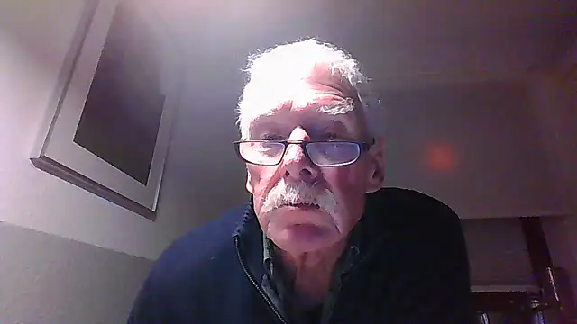 super-snoopy online show from December 2025 05:01:01 PM