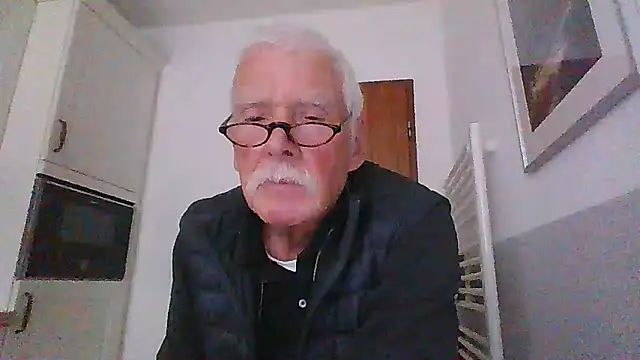 super-snoopy online show from April 2026 09:13:02 AM