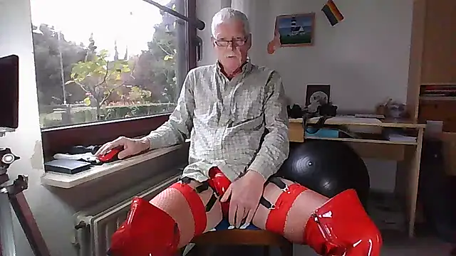 super-snoopy online show from November 2025 09:25:01 AM