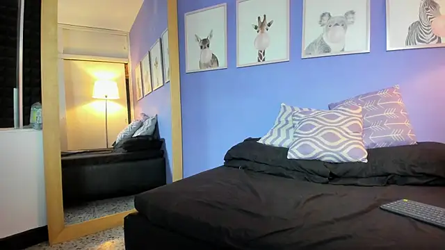 TanishaReyes online show from November 2025 07:50:02 PM