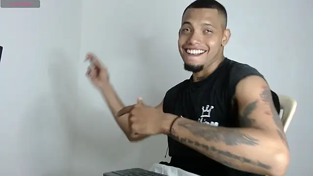 Snapshot of drako_monster chatting on October 2025 11:49:01 PM drako monster online show from October 2025 11:49:01 PM