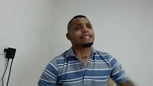 Snapshot of drako_monster chatting on November 2025 10:13:02 PM drako monster online show from November 2025 10:13:02 PM