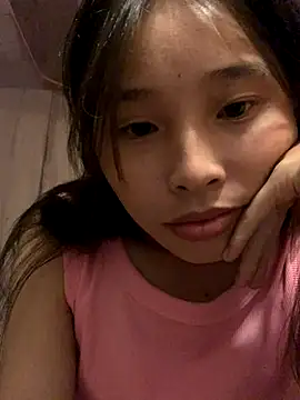 Snapshot of Han-han123 chatting on October 2025 01:10:02 PM Han-han123 online show from October 2025 01:10:02 PM