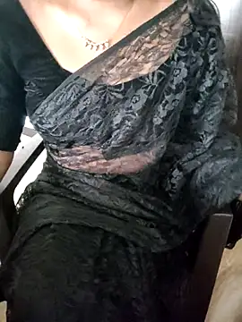 Tamilmallu-duskygirl03 online show from November 2025 06:39:02 AM