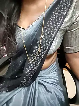 Tamilmallu-duskygirl03 online show from June 2026 07:25:01 AM