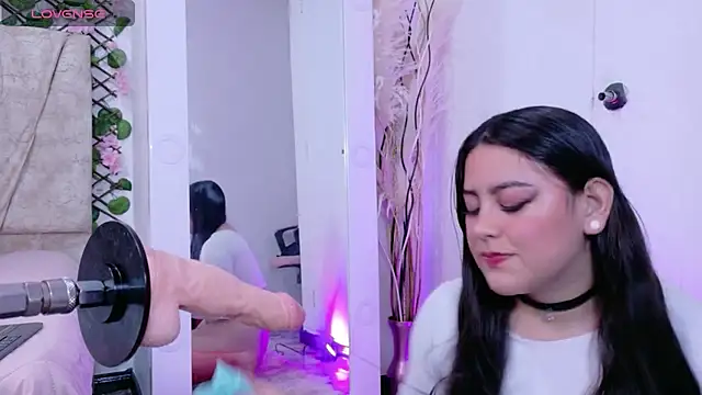 JulietaTorres  online show from December 2025 04:11:01 AM