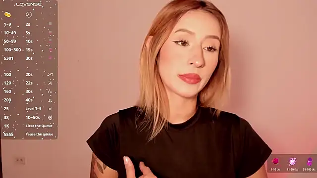 Ashleyroys 111 online show from December 2025 05:27:02 PM