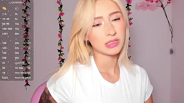 Ashleyroys 111 online show from March 2026 06:08:01 PM