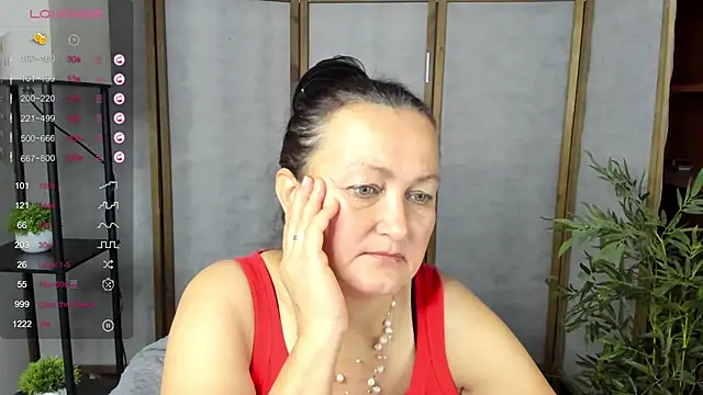 hottyannaa online show from October 2025 02:55:01 AM