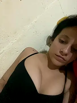 YoxxxY online show from October 2025 03:40:02 AM