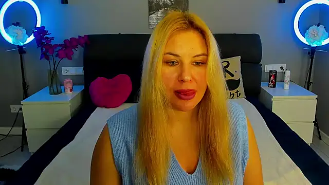 Passion-Blondy online show from January 2026 06:47:02 PM