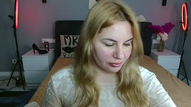 Passion-Blondy online show from March 2026 07:36:01 PM