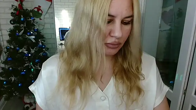 Passion-Blondy online show from December 2025 09:28:01 PM