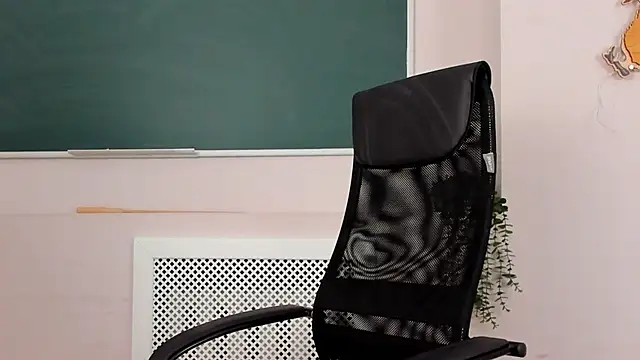 ClaireMathis online show from April 2026 02:45:02 PM