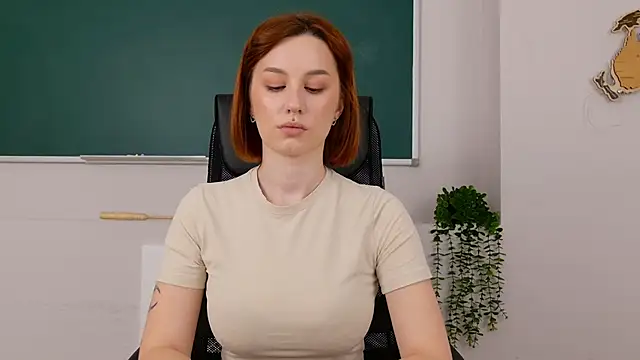 ClaireMathis online show from April 2026 02:34:01 PM