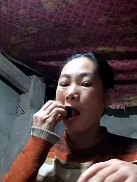 gio-thu online show from February 2026 05:35:01 PM