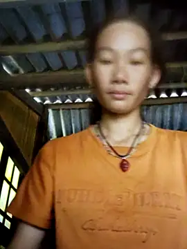 gio-thu online show from October 2025 04:36:02 AM