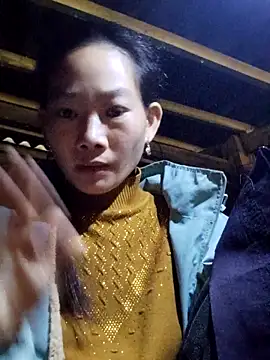 Snapshot of gio-thu chatting on November 2025 02:15:01 AM gio-thu online show from November 2025 02:15:01 AM