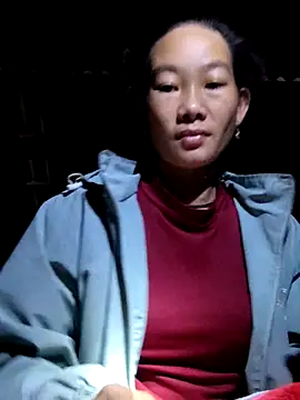 Snapshot of gio-thu chatting on November 2025 12:49:02 AM gio-thu online show from November 2025 12:49:02 AM