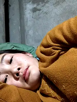 gio-thu online show from February 2026 07:52:01 AM