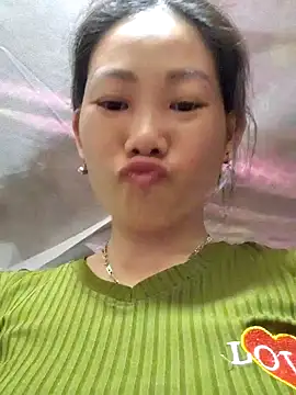 gio-thu online show from May 2026 12:14:02 PM