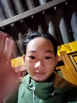 Snapshot of gio-thu chatting on November 2025 02:12:01 PM gio-thu online show from November 2025 02:12:01 PM