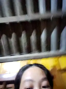 gio-thu online show from December 2025 10:12:01 PM