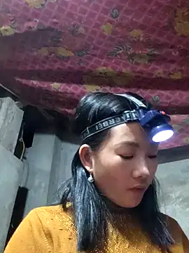 gio-thu online show from February 2026 09:00:02 PM