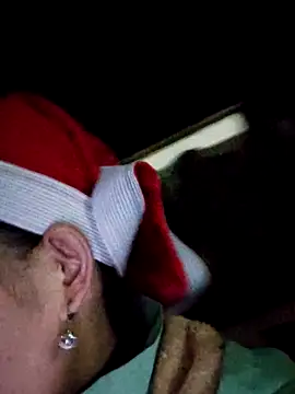 Snapshot of gio-thu chatting on December 2025 11:49:01 AM gio-thu online show from December 2025 11:49:01 AM