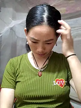 gio-thu online show from April 2026 02:18:01 PM