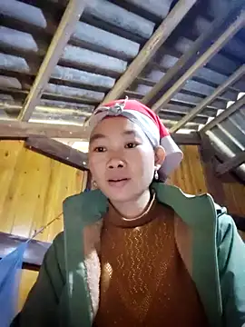 Snapshot of gio-thu chatting on December 2025 04:33:02 AM gio-thu online show from December 2025 04:33:02 AM