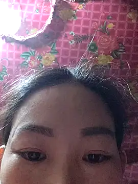 gio-thu online show from February 2026 06:49:02 PM