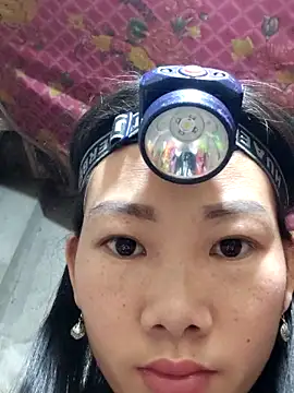 gio-thu online show from February 2026 07:02:01 PM