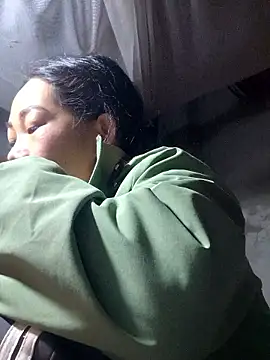 gio-thu online show from January 2026 12:52:02 PM