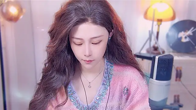 cherry-fa online show from October 2025 03:18:01 AM