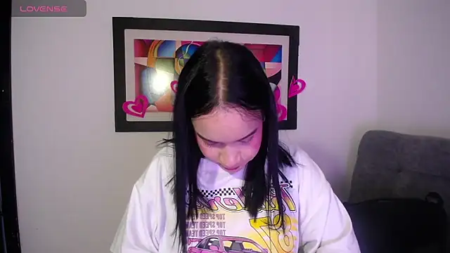 Kari Ruiz  online show from February 2026 09:03:01 PM