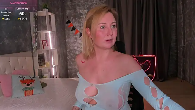 scent  of woman online show from January 2026 01:42:02 AM