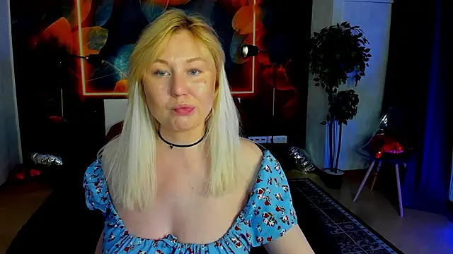 scent  of woman online show from May 2026 02:30:01 AM