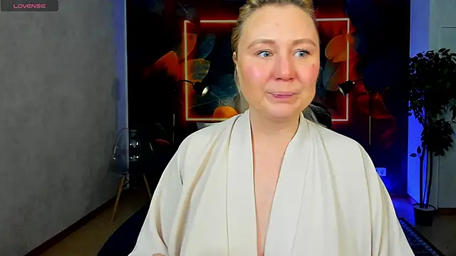 scent  of woman online show from March 2026 01:49:02 AM