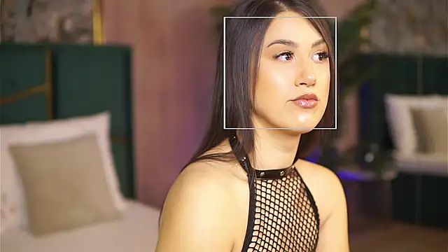 Talia Lure online show from November 2025 07:56:01 AM