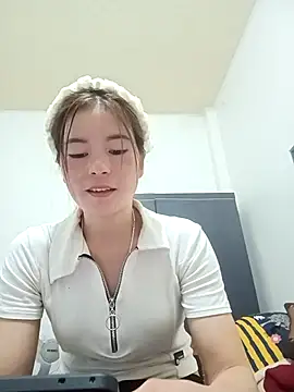 Snapshot of sipy- chatting on October 2025 10:05:02 AM sipy- online show from October 2025 10:05:02 AM