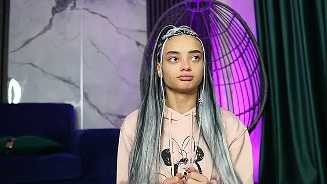 RachelRavee online show from October 2025 05:08:01 AM