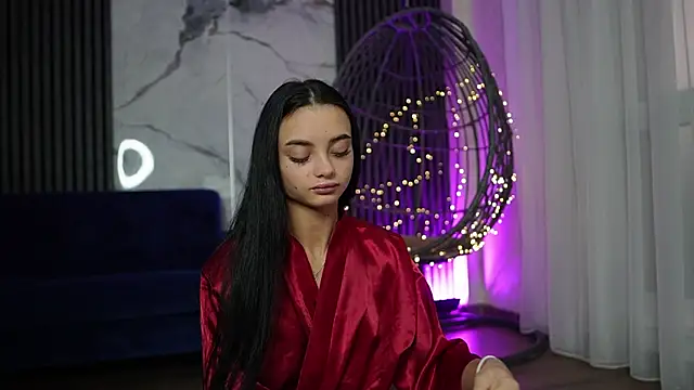 RachelRavee online show from November 2025 05:08:01 AM