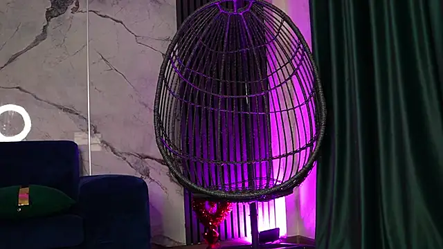 RachelRavee online show from November 2025 05:11:01 AM