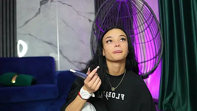 RachelRavee online show from November 2025 05:12:02 AM