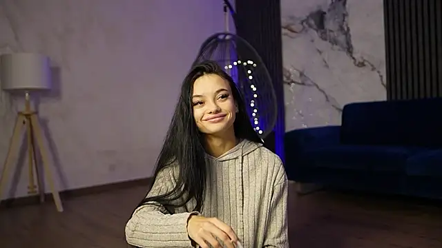 RachelRavee online show from December 2025 05:18:02 AM