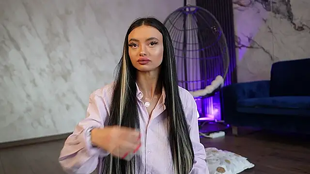 RachelRavee online show from March 2026 05:23:02 AM